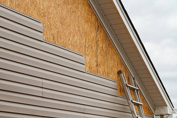 Professional Siding Repair technician working in Upperstrasburg, PA